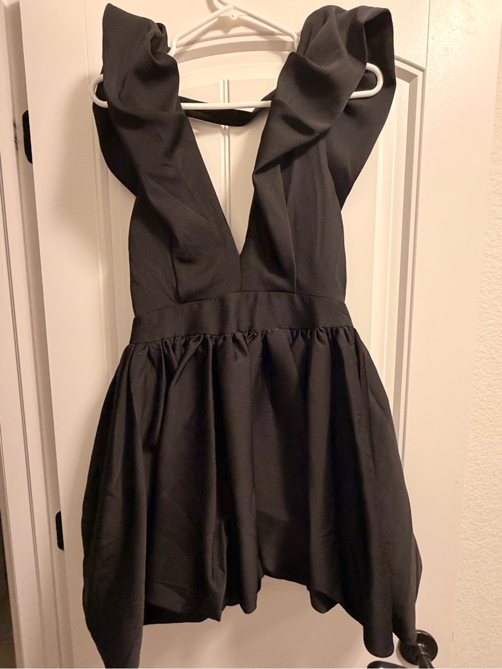 NWT Luxxel Black Ruffle Deep V Mini Dress Size Small